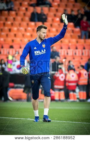 VALENCIA, SPAIN - FEBRUARY 21: Neto during UEFA Europa League match between Valencia CF and Celtic FC at Mestalla Stadium on February 21, 2019 in Valencia, Spain