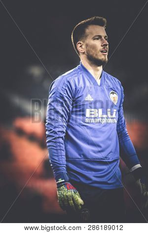 VALENCIA, SPAIN - FEBRUARY 21: Neto during UEFA Europa League match between Valencia CF and Celtic FC at Mestalla Stadium on February 21, 2019 in Valencia, Spain