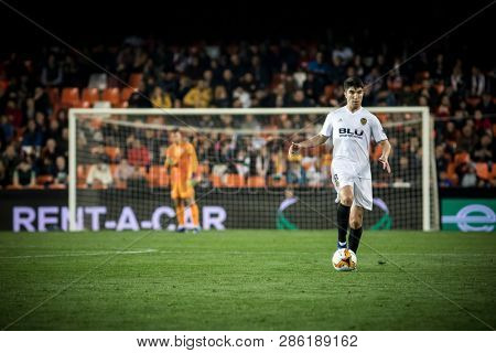 VALENCIA, SPAIN - FEBRUARY 21: Carlos Soler during UEFA Europa League match between Valencia CF and Celtic FC at Mestalla Stadium on February 21, 2019 in Valencia, Spain