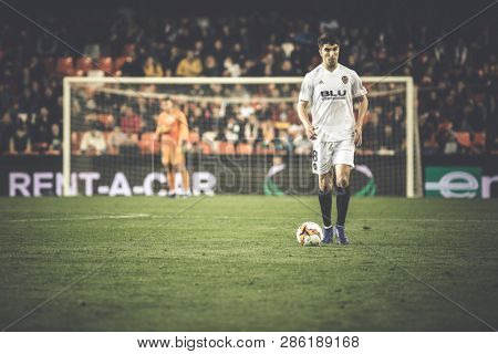 VALENCIA, SPAIN - FEBRUARY 21: Carlos Soler during UEFA Europa League match between Valencia CF and Celtic FC at Mestalla Stadium on February 21, 2019 in Valencia, Spain