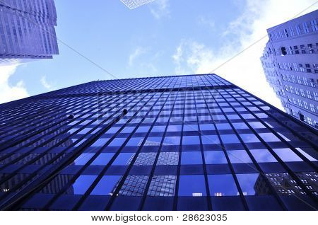 Bâtiment à new york city bleu