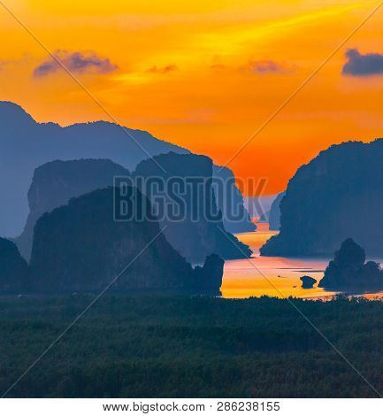 Sunset At Kwang Island. Kwang Island Is In The Middle Of Kwang Beach Krabi Thailand.when Low Tide Ca
