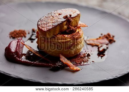 Fois gras on a base of pastry