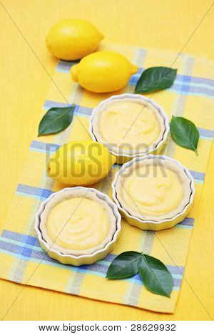 vynikající tartelette s lemon tvaroh