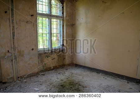 Ruins Of Beelitz-heilstätten Lost Place Berlin Brandenburg;