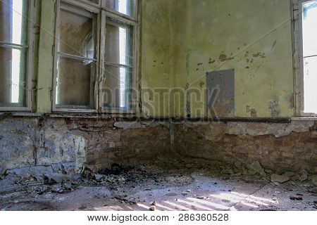 Ruins Of Beelitz-heilstätten Lost Place Berlin Brandenburg;