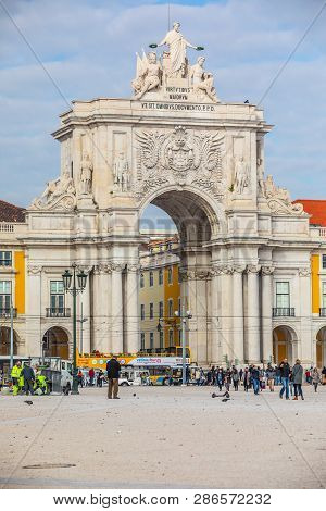 Lisbon, Portugal. January 04, 2019: Rua Augusta Triumphal Arch In The Historic Center Of The City Of