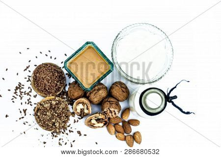 Close Up Of Face Mask Or Face Pack Of Walnut Along With Flax Seed Or Alsi, Almonds,yogurt And Milk I