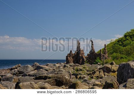 Nimis , A Structure Made Of 75 Tonnes Of Driftwood