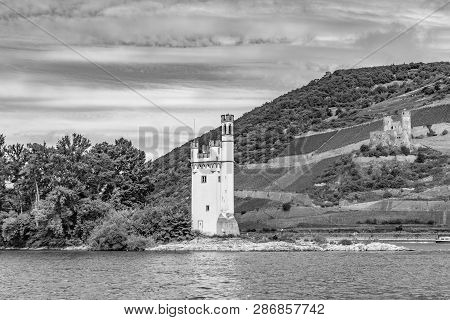 Maeuseturm In Bingen In, Germany Rhine Valley