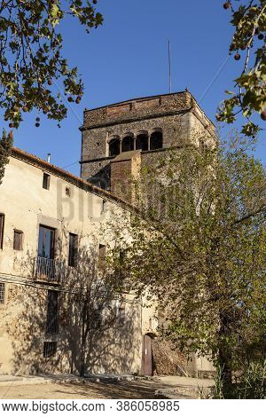 Sant Jeroni De La Murtra Monastery, Built In The 14th Century, Is Where The catholic Monarchs Receiv