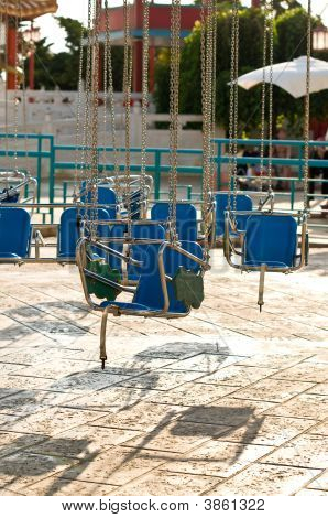 Kék körhinta ülések