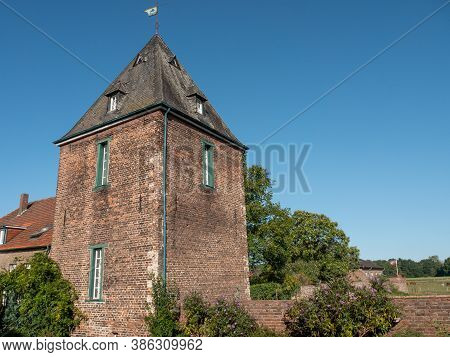 the village of krudenburg at the river lippe