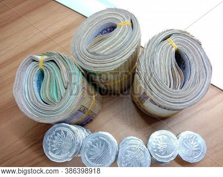 Bangladeshi Bank Note And Coin