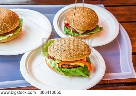 Cheeseburger  , Quick Snack For The Family ,background Of Food