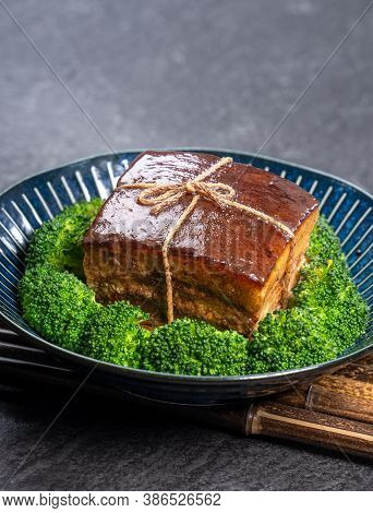 Dong Po Rou (dongpo Pork Meat) In A Beautiful Plate With Green Broccoli Vegetable, Traditional Festi