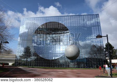 Poitiers Futuroscope, Nouvelle Aquitaine / France - 02 03 2019 : Futuroscope Atmosphere With 25 Orig