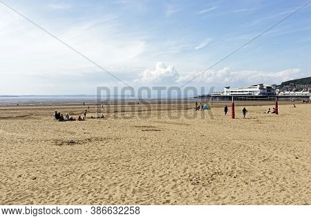 Weston-super-mare, Uk - August 2, 2019: The Beach On A Summer Afternoon