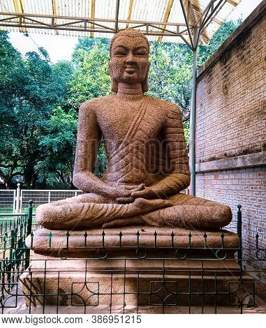 West Bengal Kolkata India - 26 October 2017. Sculptures Of Buddha At Shantiniketan In Bolpur Distric