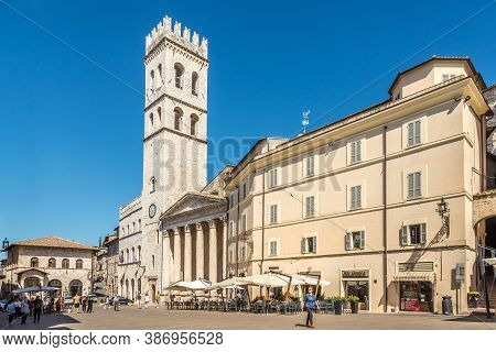 Assisi,italy - September 3,2020 - View At The Comune Square With Church Of Santa Maria Sopra Minerva