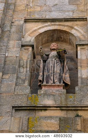 Statue