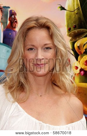 Teri Polo at the 
