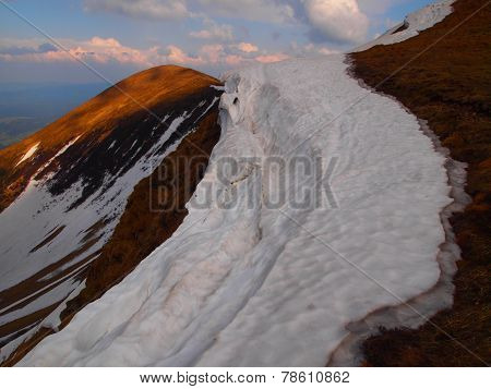 Carpathian mountains 8 under snow in spring