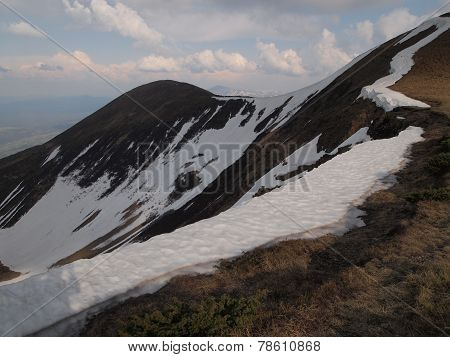 Carpathian mountains 10 under snow in spring