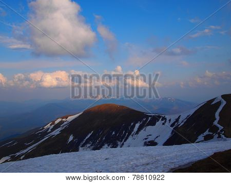 Carpathian mountains 18 under snow in spring