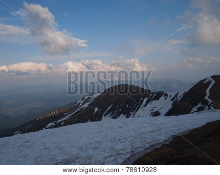 Carpathian mountains 18 under snow in spring