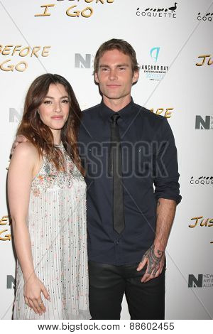 LOS ANGELES - FEB 20:  Olivia Thirlby, Seann William Scott at the 