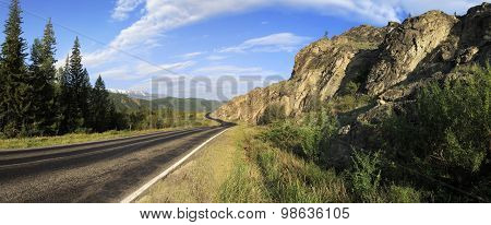 Beautiful panorama of Chuysky Trakt in Altai Mountains.