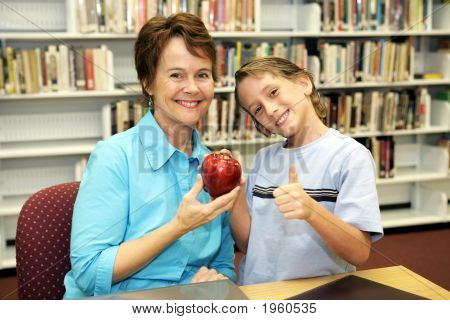 학교 도서관-브라 우 니 포인트