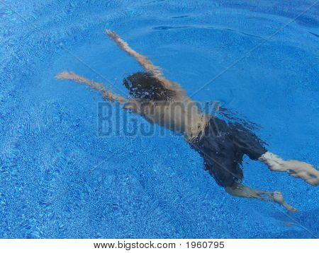 水下游泳