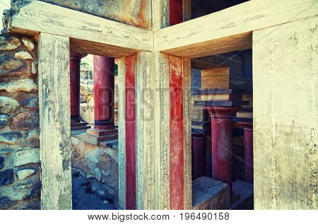 Old walls of Knossos near Heraklion. The ruins of Minoan palaces is the largest archaeological site of all the paleces in Mediterranean island of Crete, UNESCO tentative list, Greece