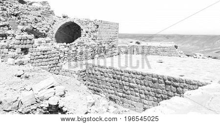 The Old Caste  And His Ruins In The Sky