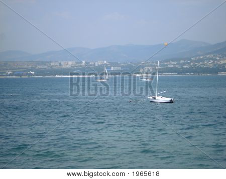 Segelboote In der Bucht