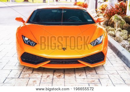 Supercar Lamborghini Aventador Orange