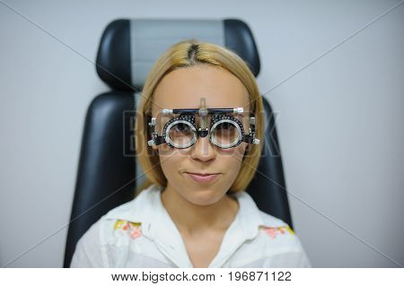 Close Up Glasses For Optometric Research