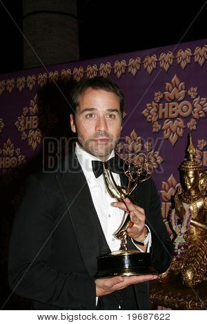 LOS ANGELES - 16. září: Jeremy Piven navštěvuje HBO Emmy After Party v Los Angeles na Septembe