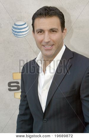 CULVER CITY, CA - 5 giugno: Armand Dorian arriva al quarto annuale Spike TV ' s 