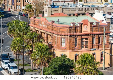 He Bells Hotel Historic Building In Woolloomooloo District In Sydney
