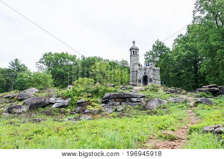 Gettysburg, Usa - May 24, 2017: Little Round Top New York Monument In Gettysburg Battlefield Nationa