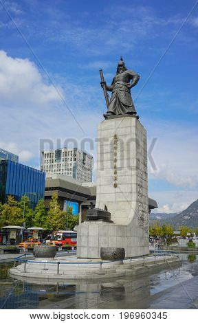 SEOUL SOUTH KOREA - OCTOBER 28, 2016 : Gwanghwamun Square with the statue of the Admiral Yi Sun-sin