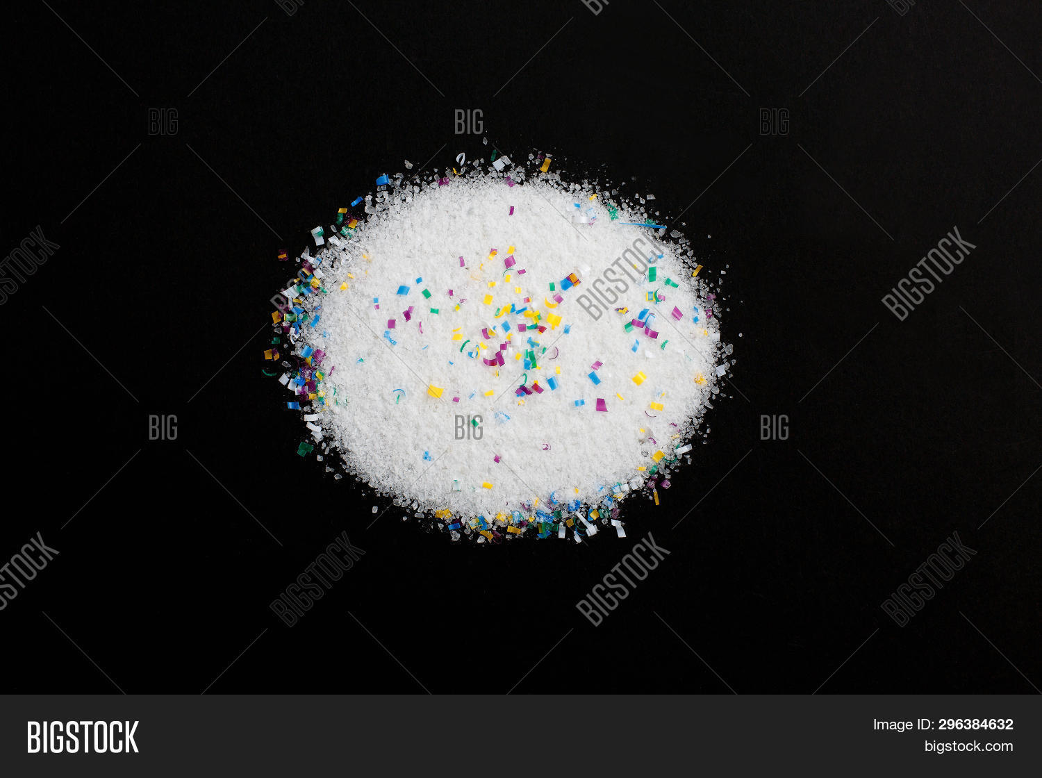 Microplastic Salt Microplastic Particles Image & Photo (Free Trial) | Bigstock