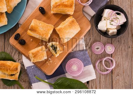 Spinach Puffs With Feta Chese And Spinach.