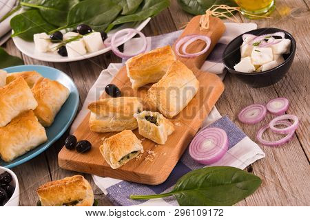 Spinach Puffs With Feta Chese And Spinach.