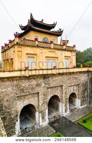 Doan Mon, The Main Gate Of Thang Long Imperial Citadel. Unesco World Heritage In Hanoi, Vietnam