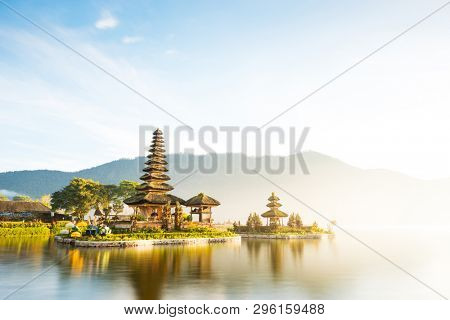 Long exposure shot of Pura Ulun Danu Beratan temple at sunrise in Bali, Indonesia