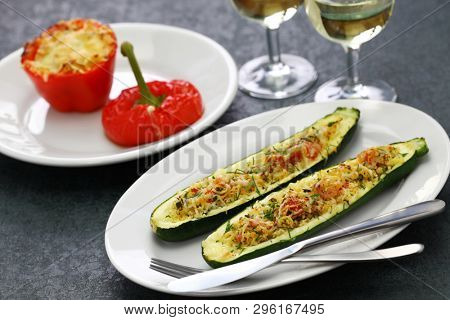 baked vegetarian zucchini boats, courgette farcie